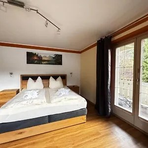 Alpengluehn Lejlighedshotel