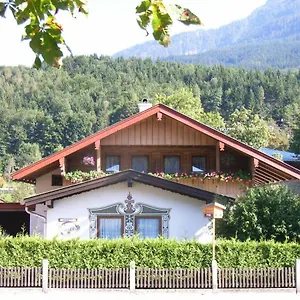 Freund Bed & Breakfast